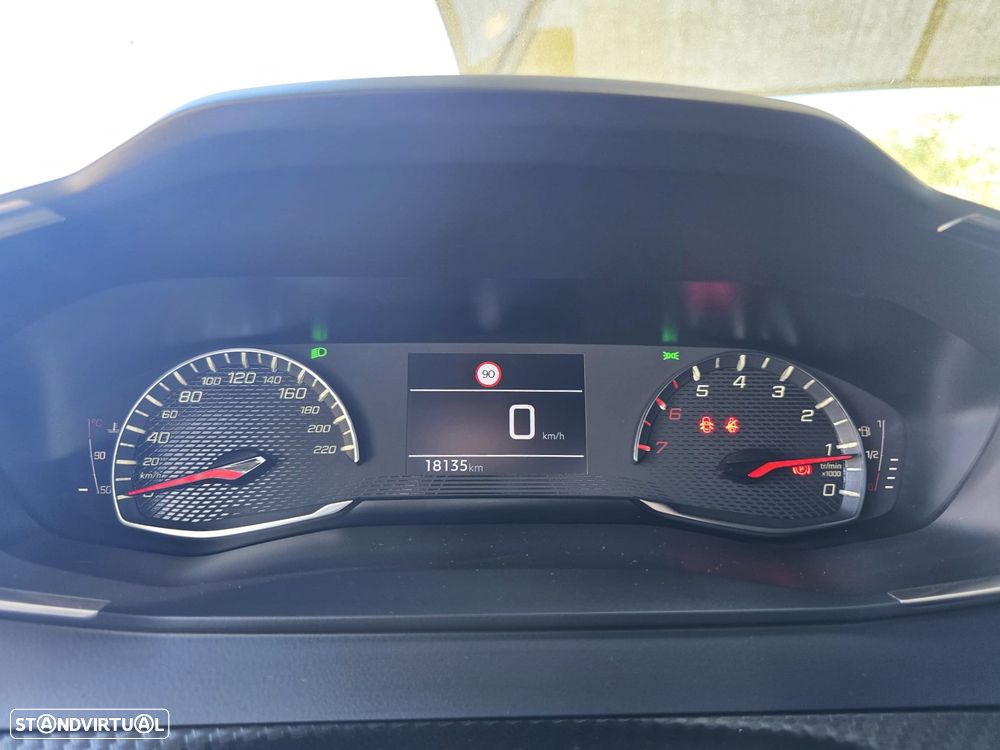 Peugeot 2008 1.2 PureTech Style - 10