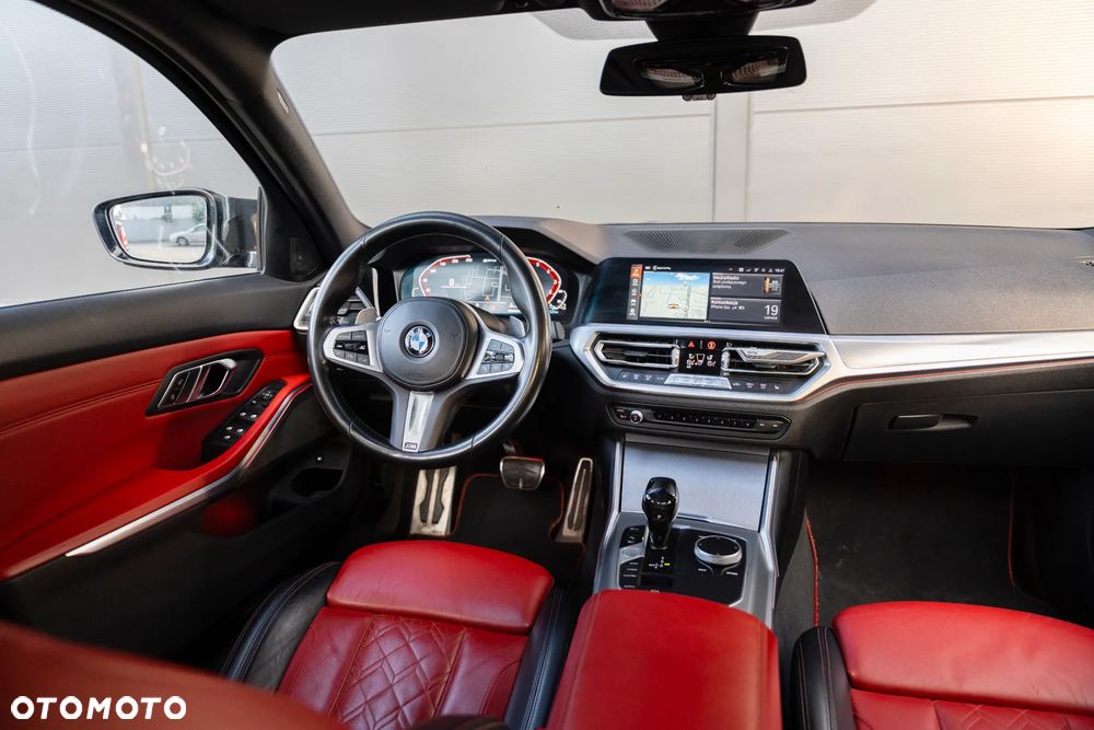 BMW Seria 3 330i M Sport sport - 16