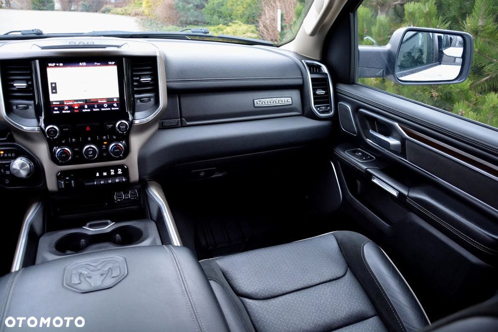 Dodge RAM - 32