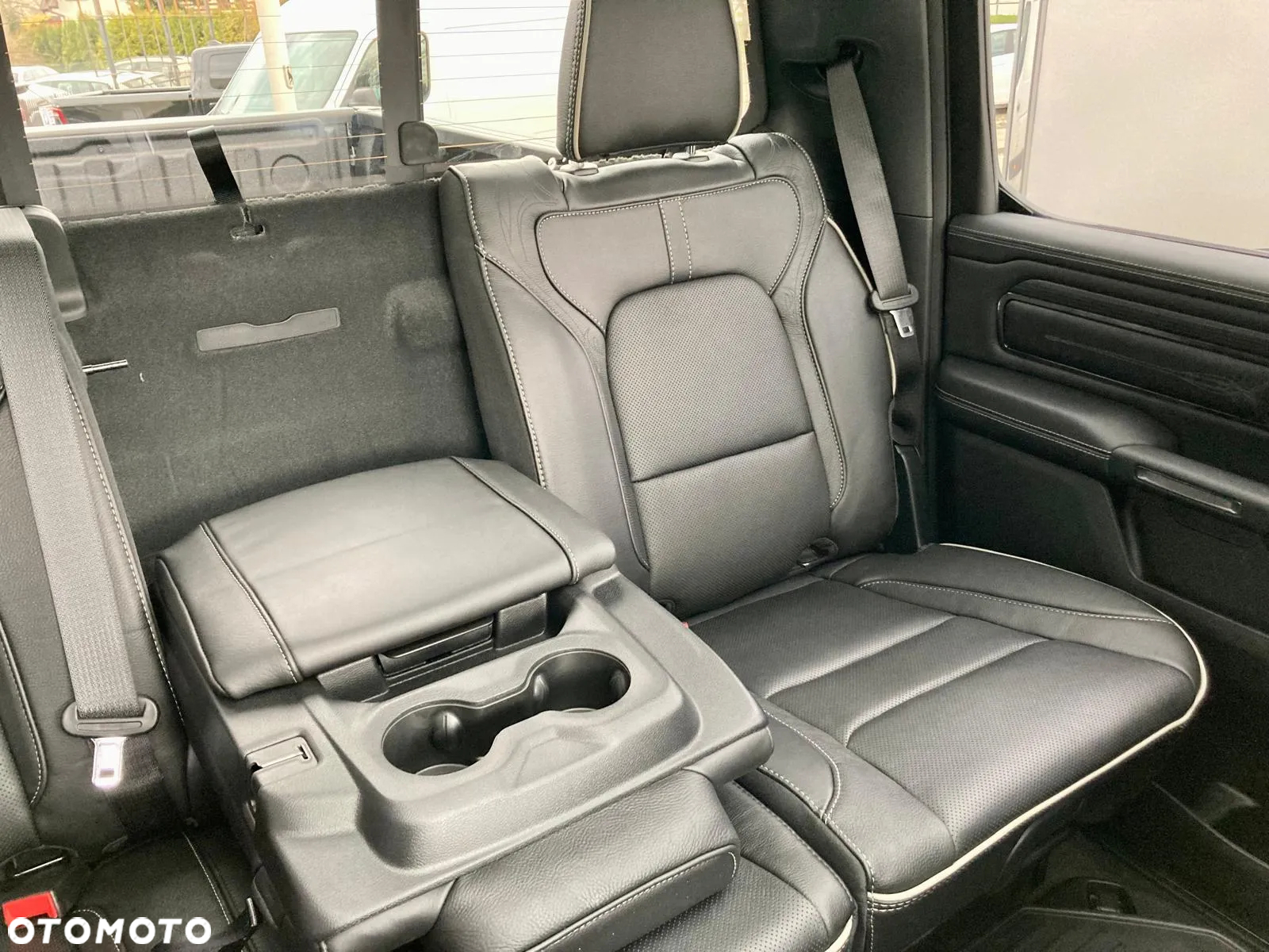 Dodge RAM 1500 5.7 4x4 - 24