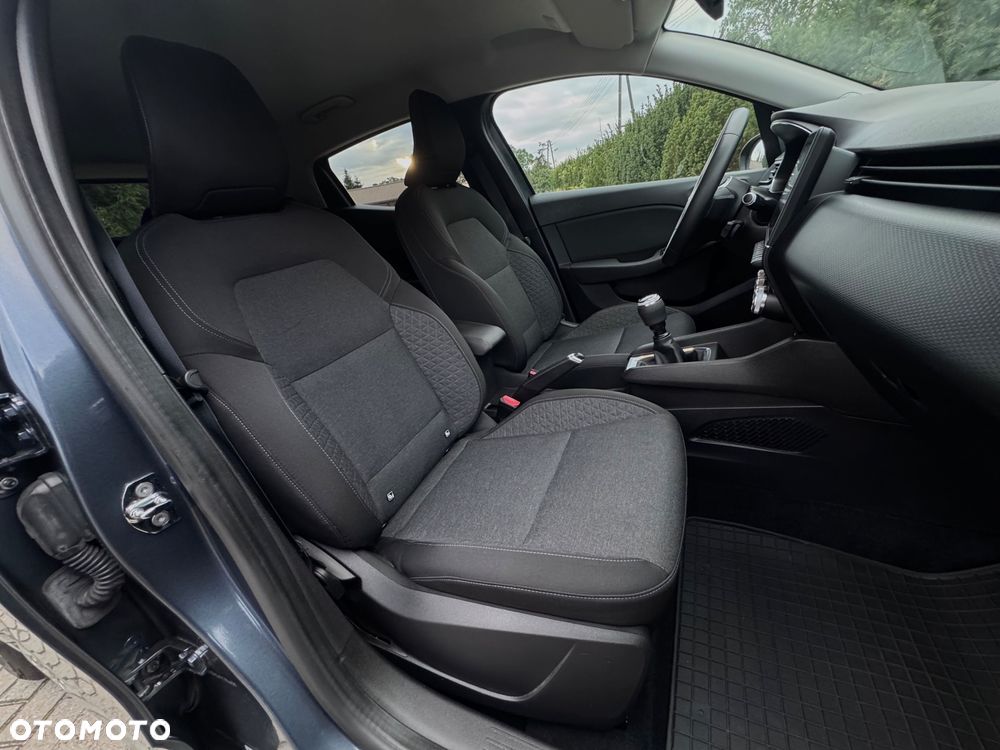 Renault Clio TCe 100 INTENS - 22