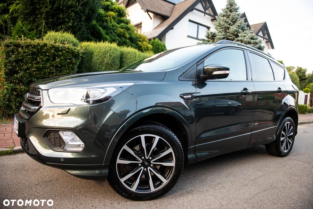 Ford Kuga 1.5 EcoBoost 2x4 ST-Line - 1