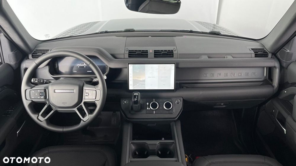 Land Rover Defender - 8
