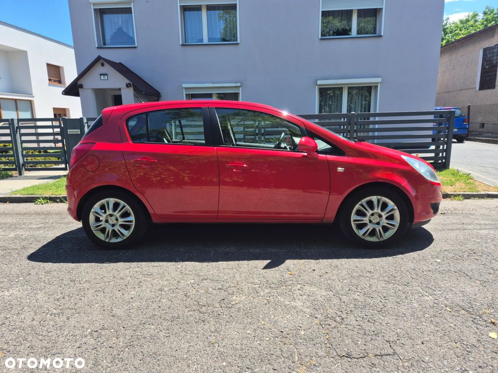Opel Corsa 1.4 16V Innovation - 4