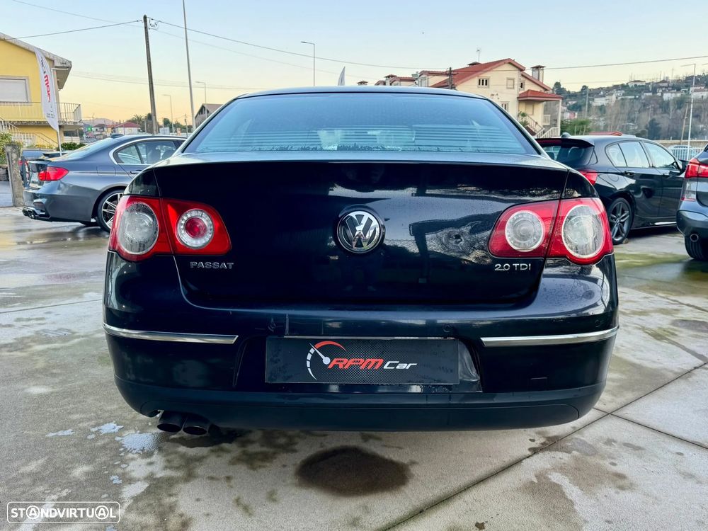 VW Passat 2.0 TDI Highline - 7