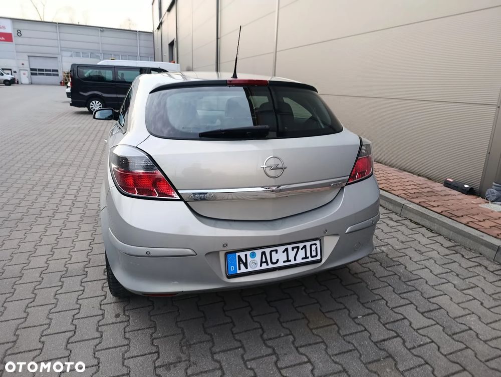 Opel Astra 1.6 Sport - 14