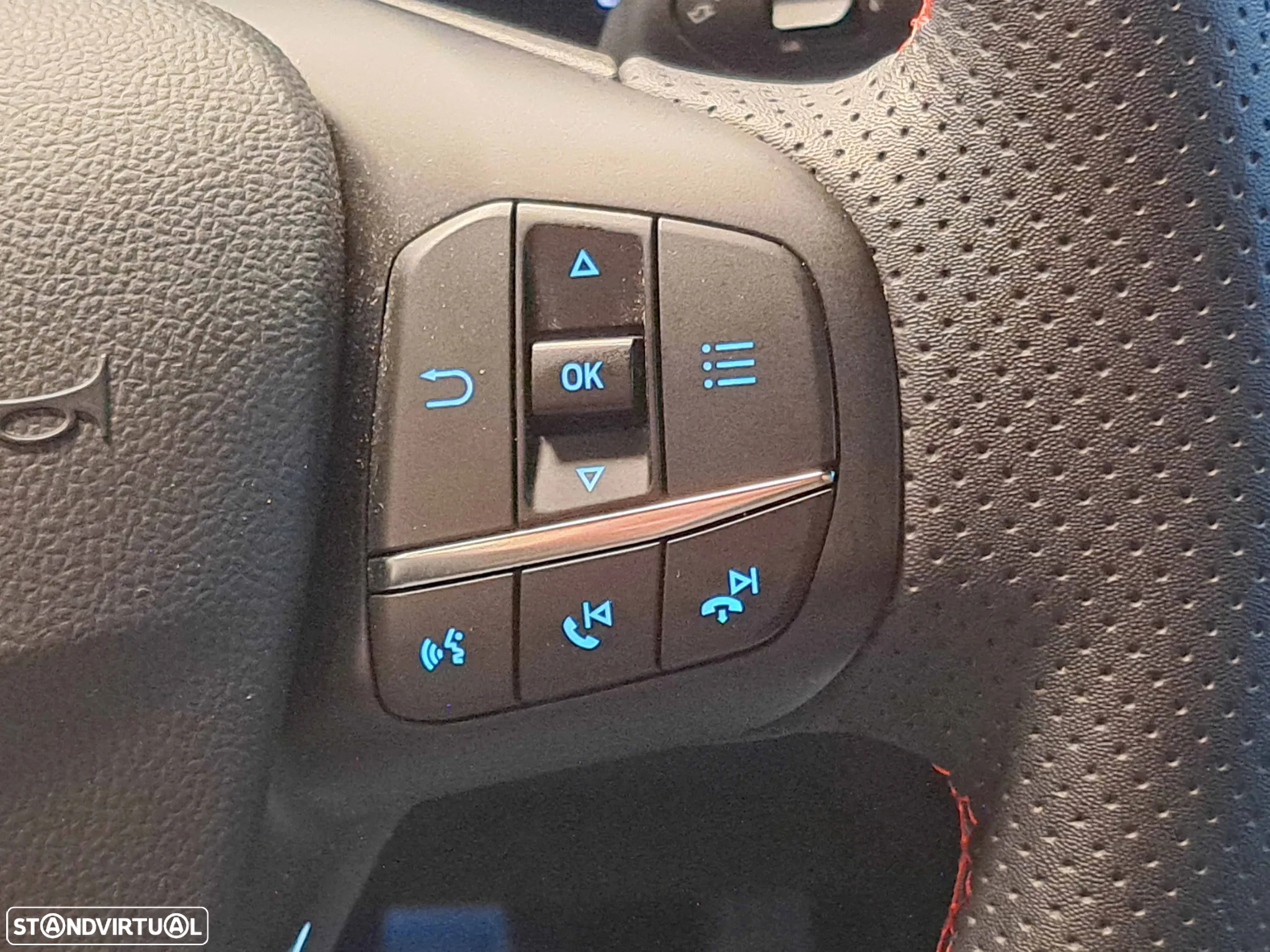 Ford Focus 1.0 EcoBoost MHEV ST-Line - 8