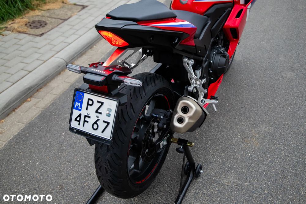 Honda CBR - 28