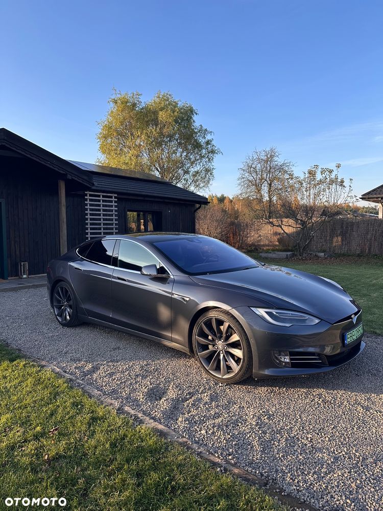 Tesla Model S Long Range Plus - 1
