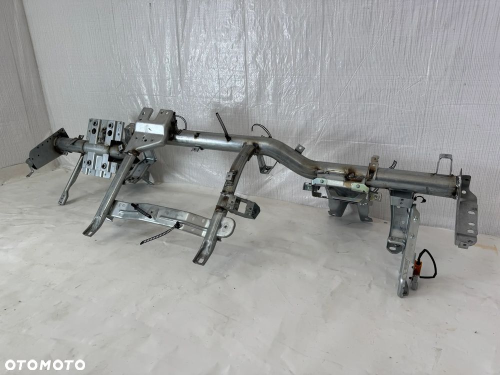 Iveco Daily 14- stelaz deski rozdzielczej - 1