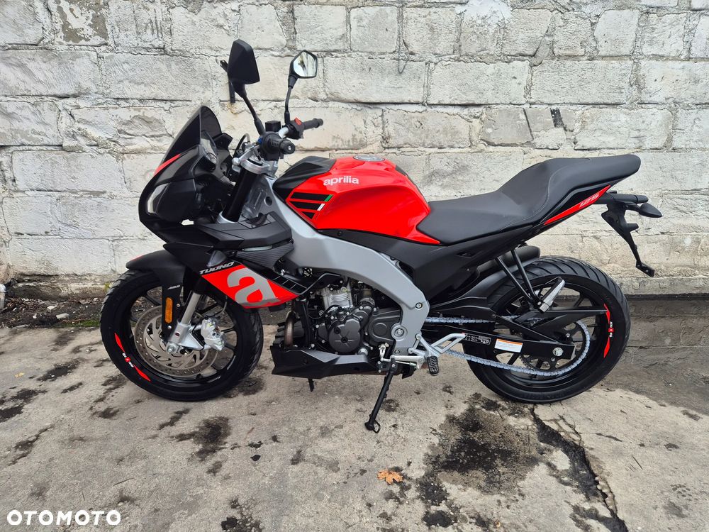 Aprilia Tuono - 15