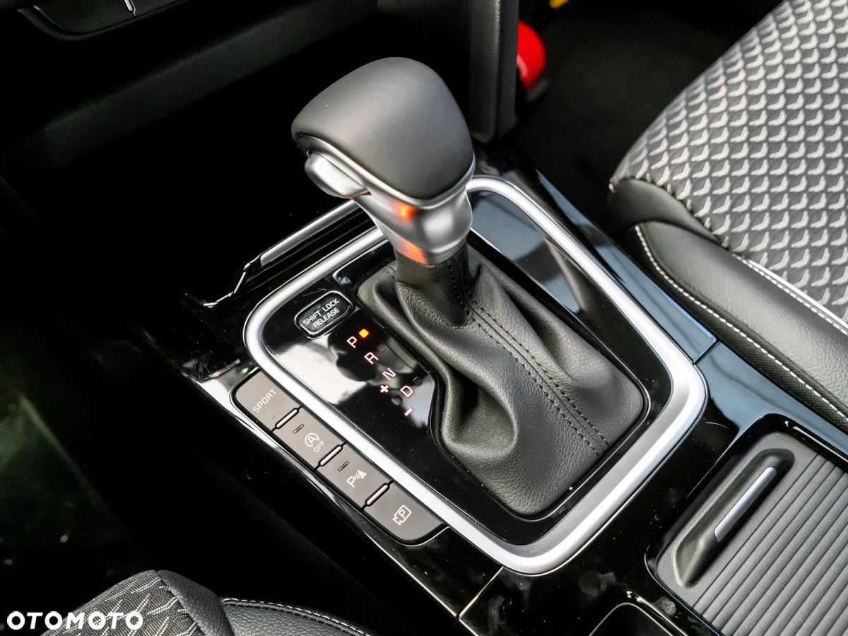 Kia Ceed 1.5 T-GDI Tribute DCT - 26