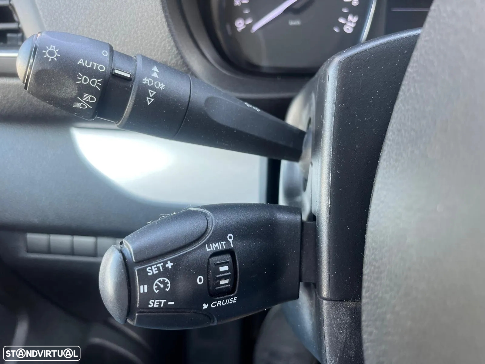 Toyota Proace Verso 1.5 D-4D L2 1.2T Comfort 9L PDL - 32