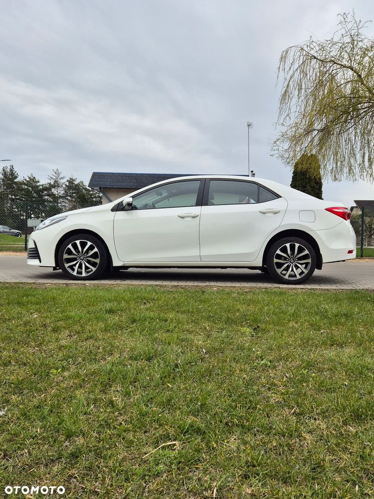 Toyota Corolla 1.33 Comfort - 12