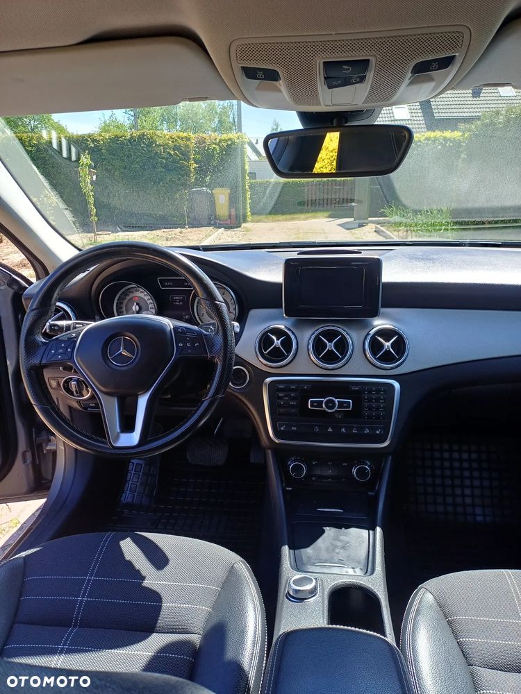 Mercedes-Benz GLA 250 4-Matic - 5