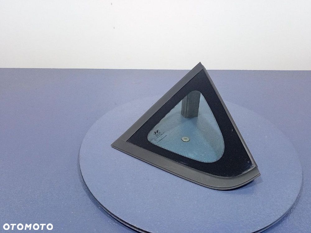 HYUNDAI BAYON SZYBA KAROSERYJNA PRAWY TYŁ 87820Q0710 - 1