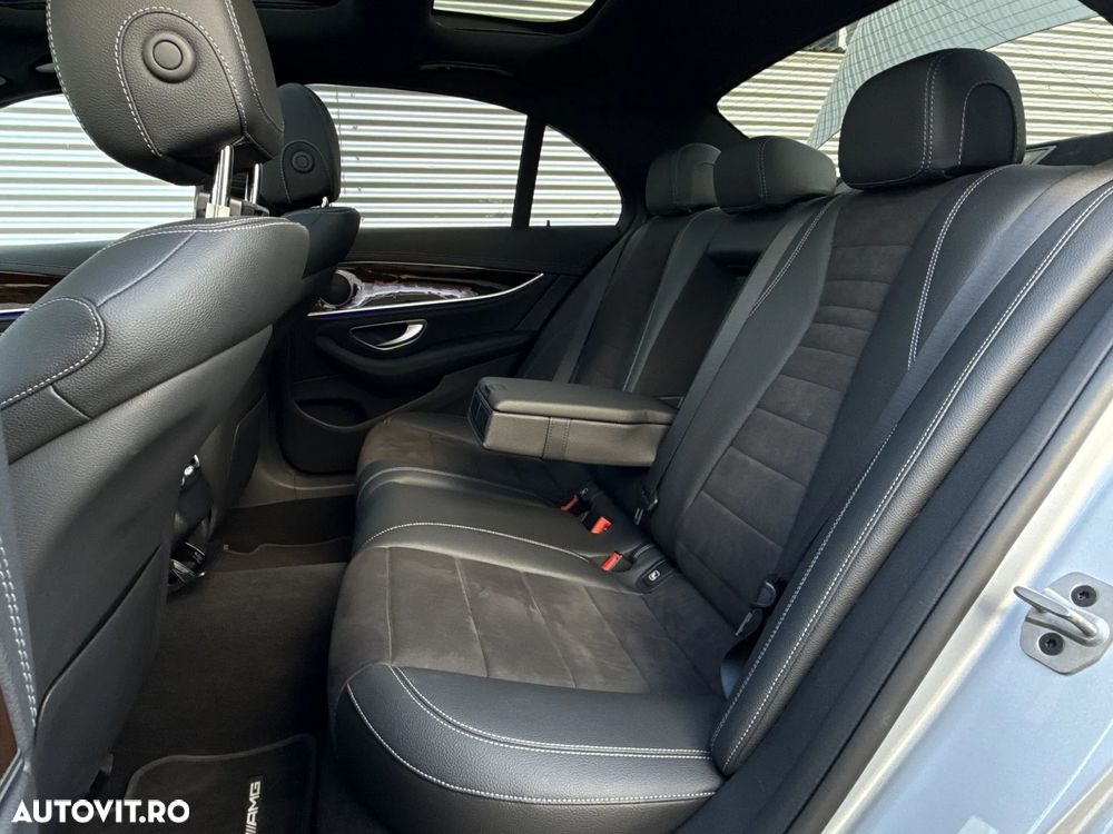 Mercedes-Benz E 220 d 4MATIC 9G-TRONIC AMG Line - 26