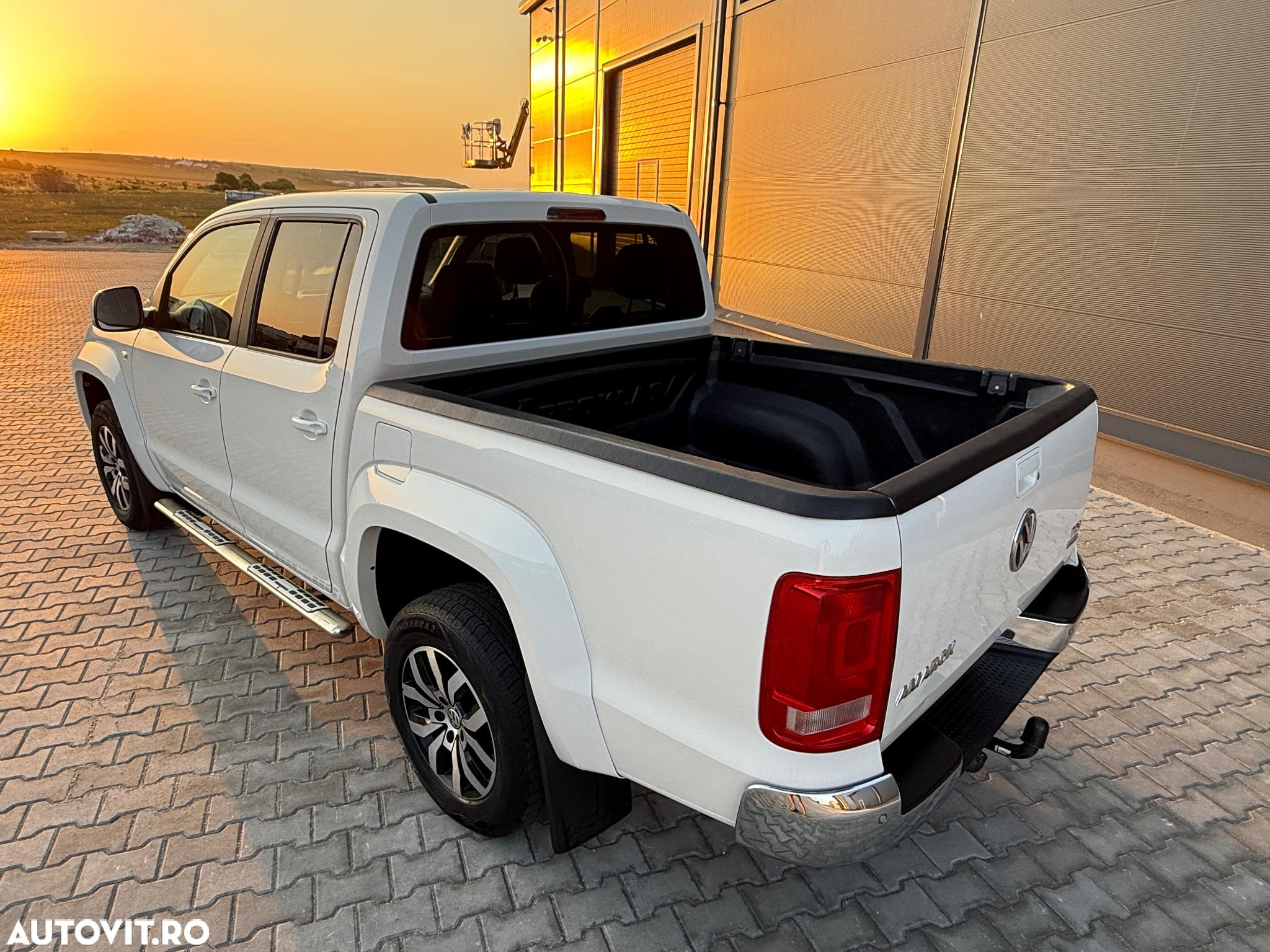 Volkswagen Amarok 2.0 BiDI 4x4 Cabina Dubla Highline Aut. - 3