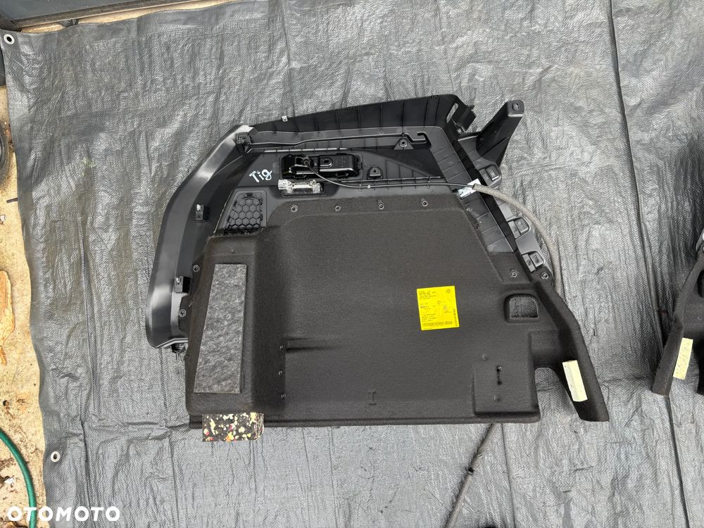 Vw Tiguan II 5NA boczek tapicerka bagażnika prawy lewy 5NA867428 5NA867427 - 5