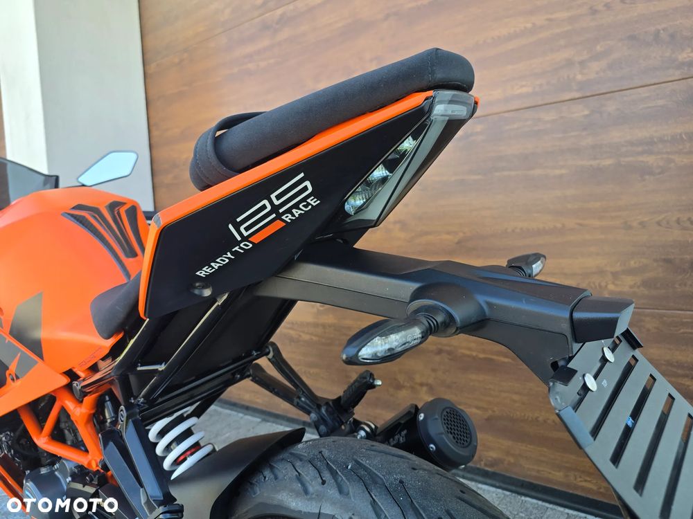 KTM RC 125 - 35