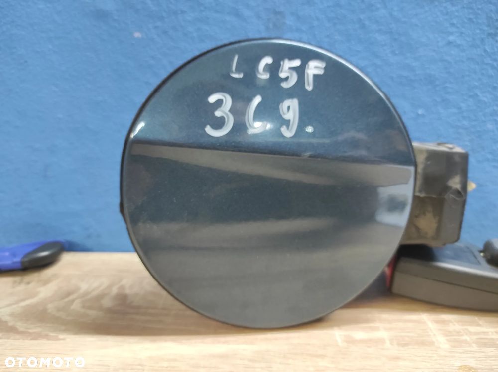 KLAPKA WLEWU PALIWA VW PASSAT B6 KOMBI 3C9 LC5F SZARA SIWA WYSYŁKA !!! - 1