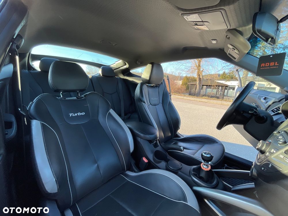 Hyundai Veloster 1.6 Turbo Premium - 21