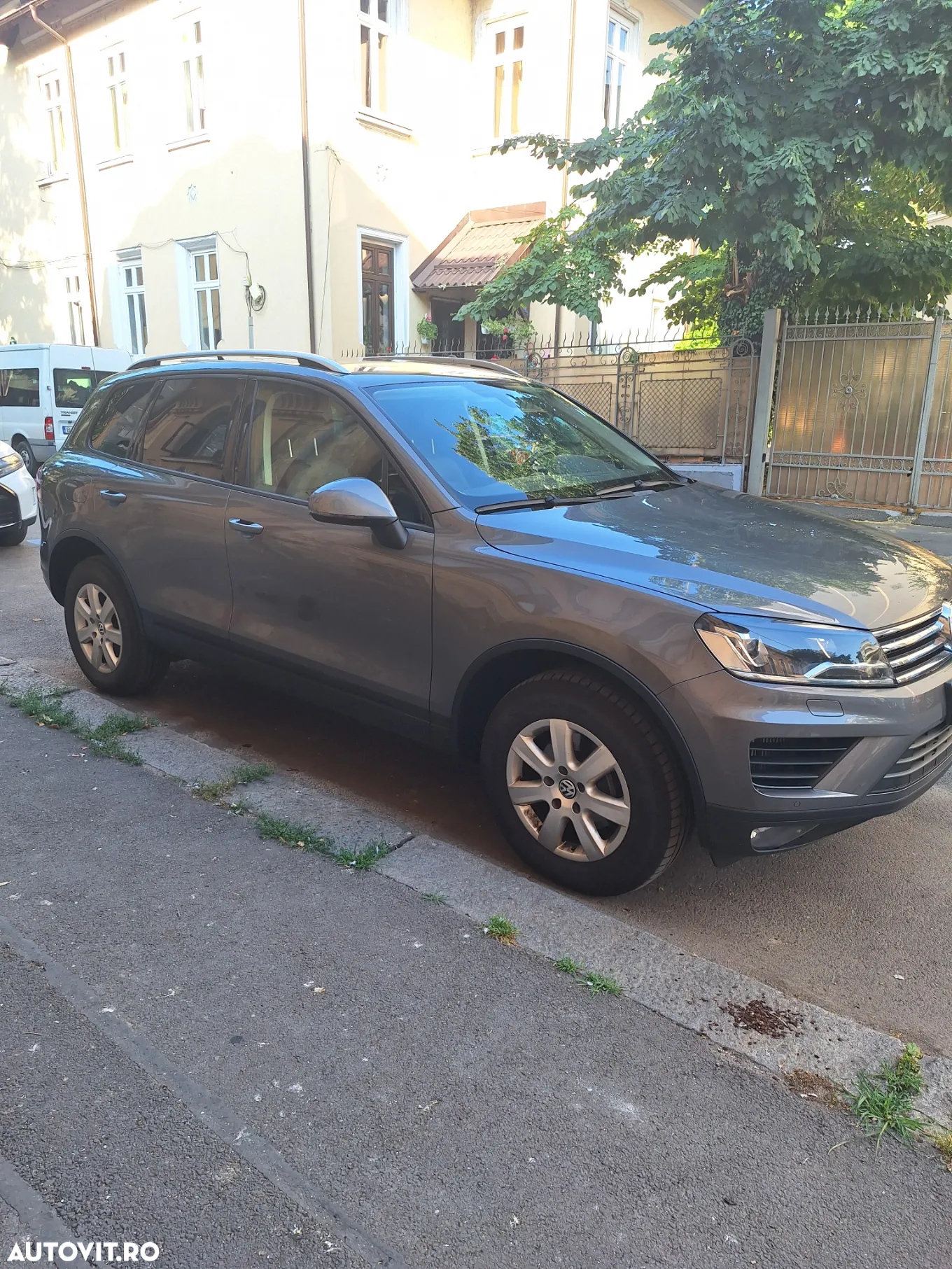 Volkswagen Touareg 3.0 V6 TDI Blue Motion DPF Automatik - 2