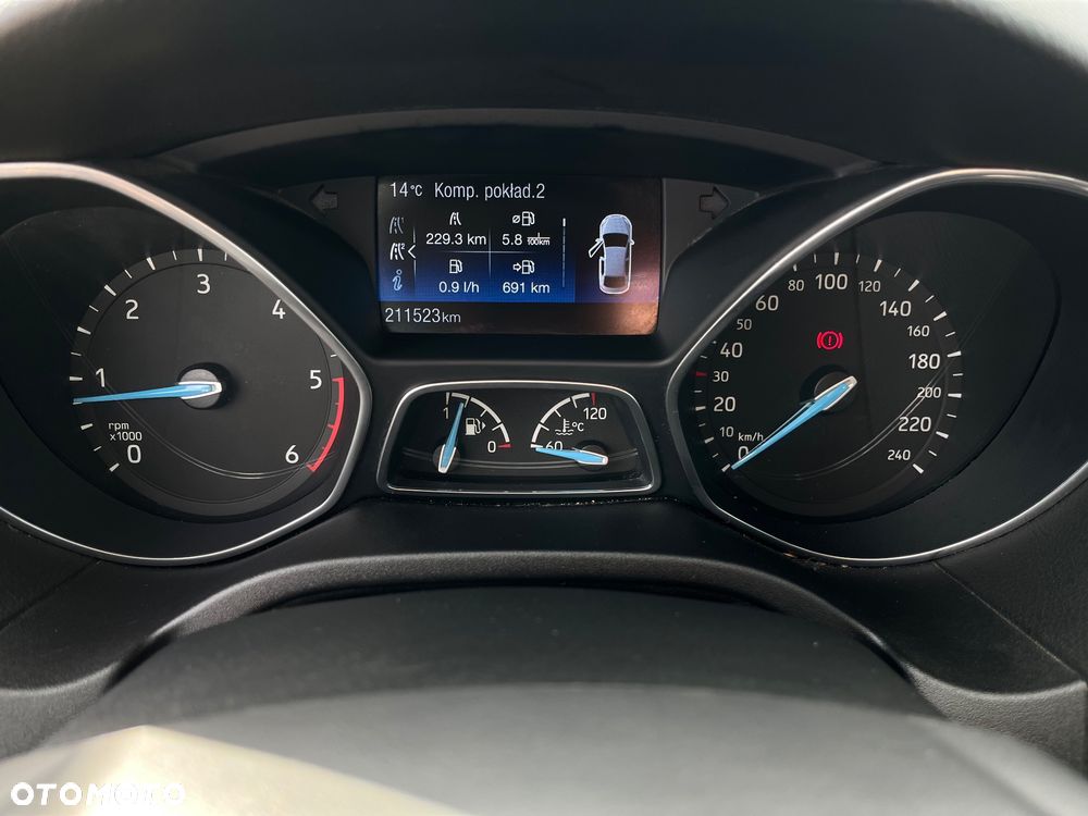 Ford Focus 1.5 EcoBlue Start-Stopp-System COOL&CONNECT - 10