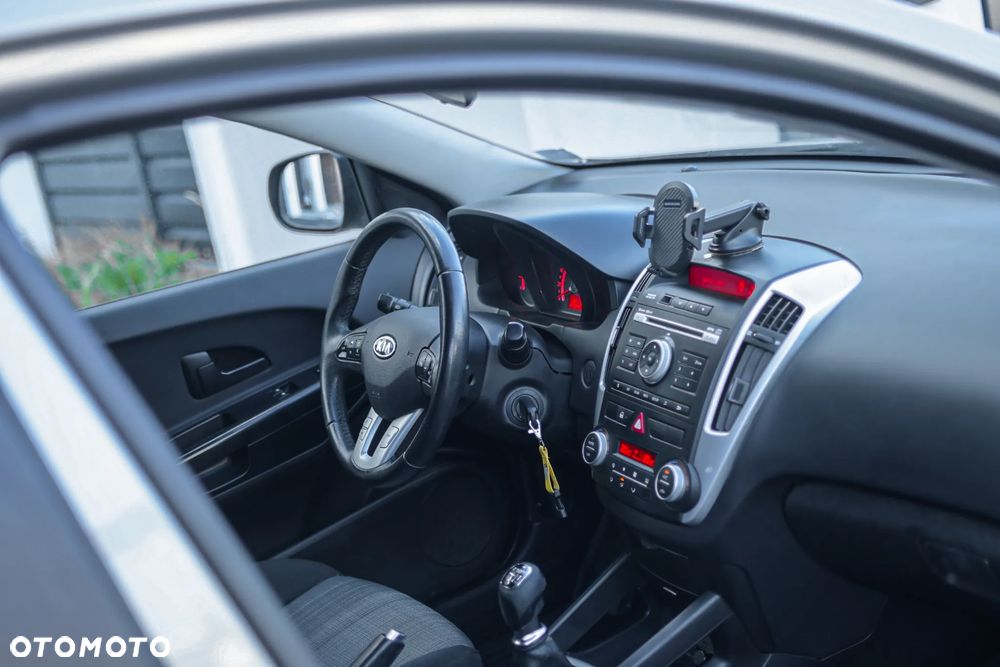 Kia Ceed 1.6 Crdi Comfort + - 8