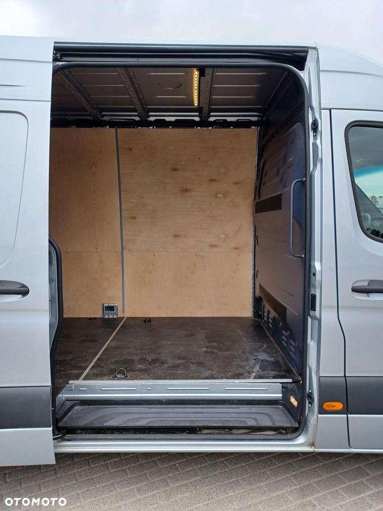 Mercedes-Benz Sprinter 319 CDI Furgon 4325 mm - 11
