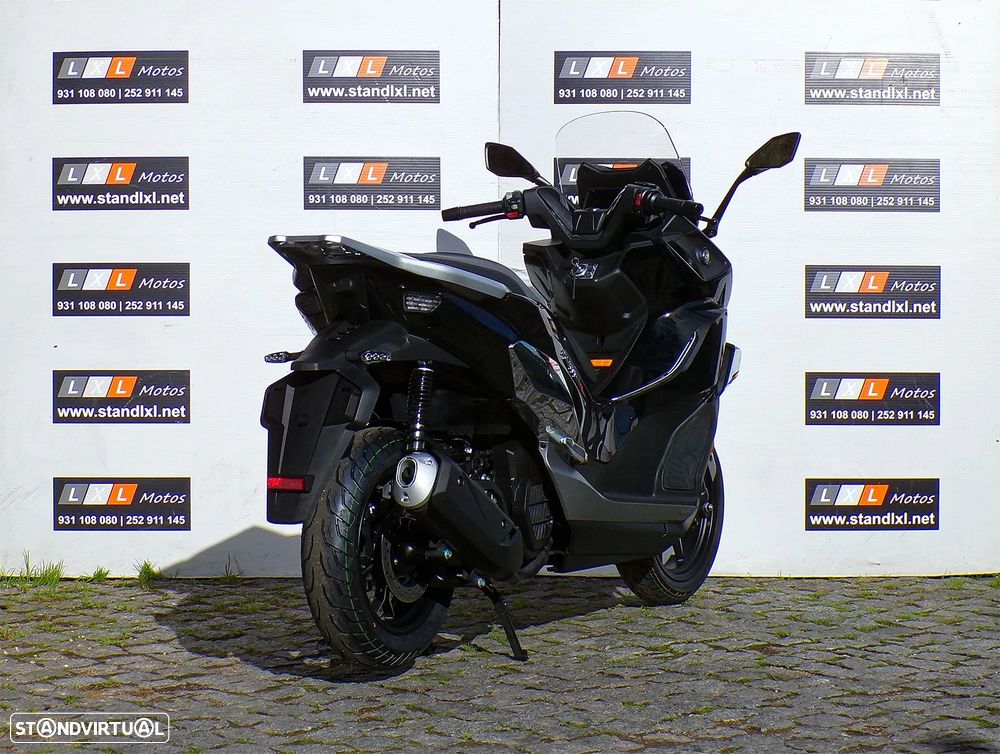 QJ Motor Fort 125N - 5