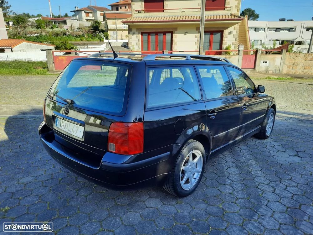 VW Passat Variant 1.9 TDi Confortline - 3