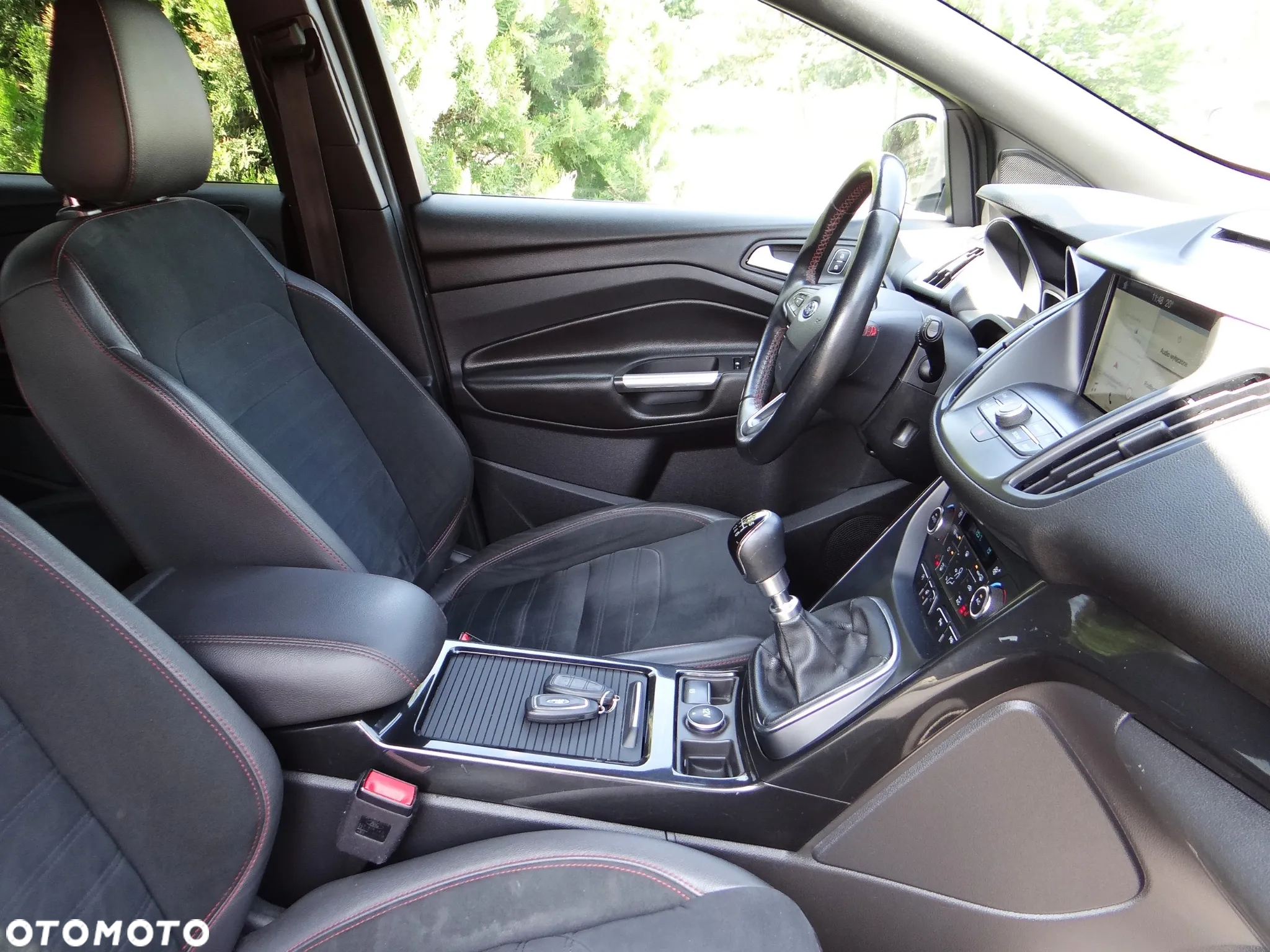 Ford Kuga 1.5 EcoBoost 2x4 ST-Line - 15