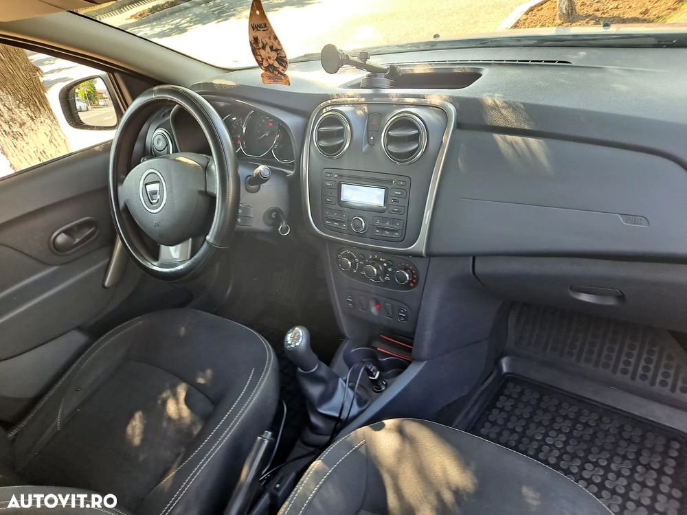 Dacia Sandero - 4