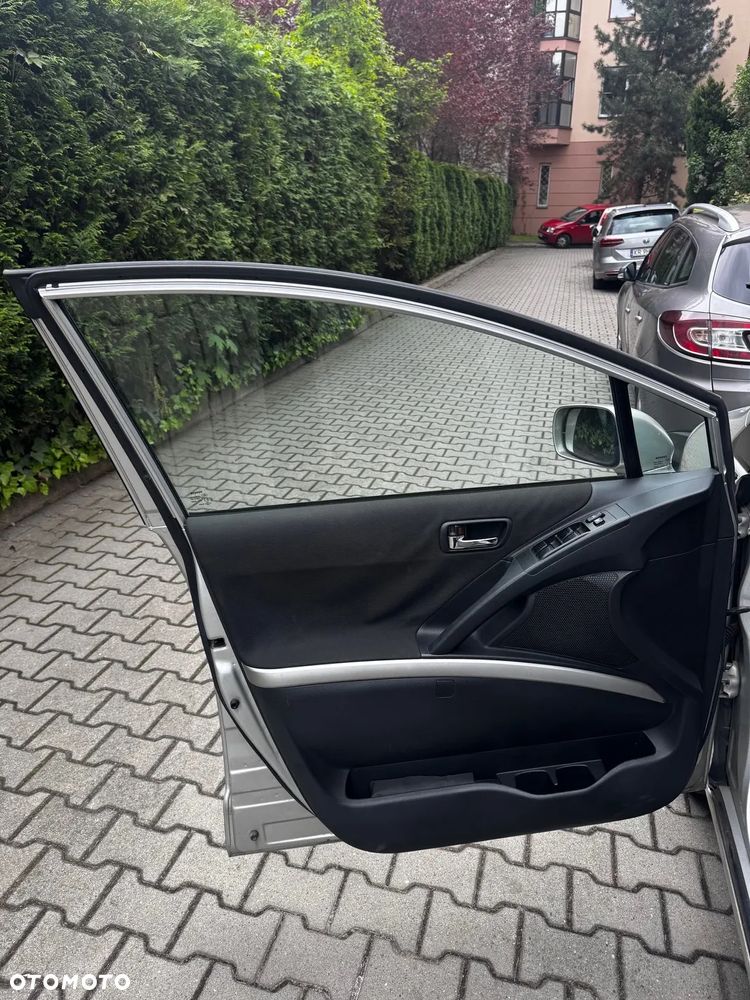 Toyota Corolla Verso 2.2 D-4D Premium - 16