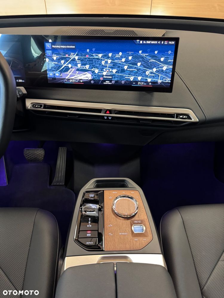 BMW iX xDrive40 76.6kWh - 14