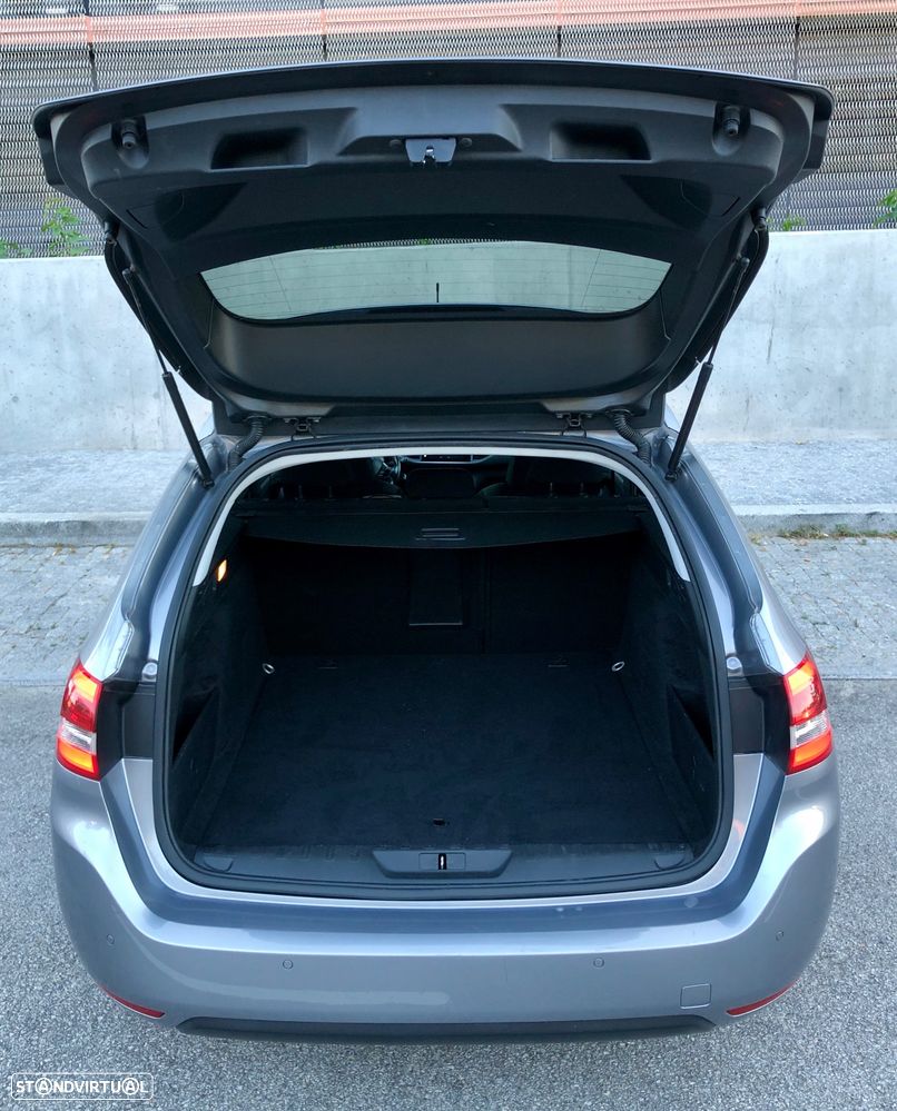 Peugeot 308 SW - 7