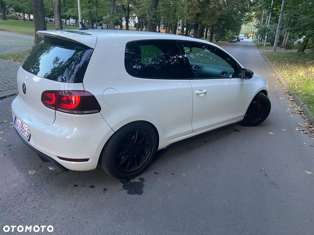 Volkswagen Golf - 20