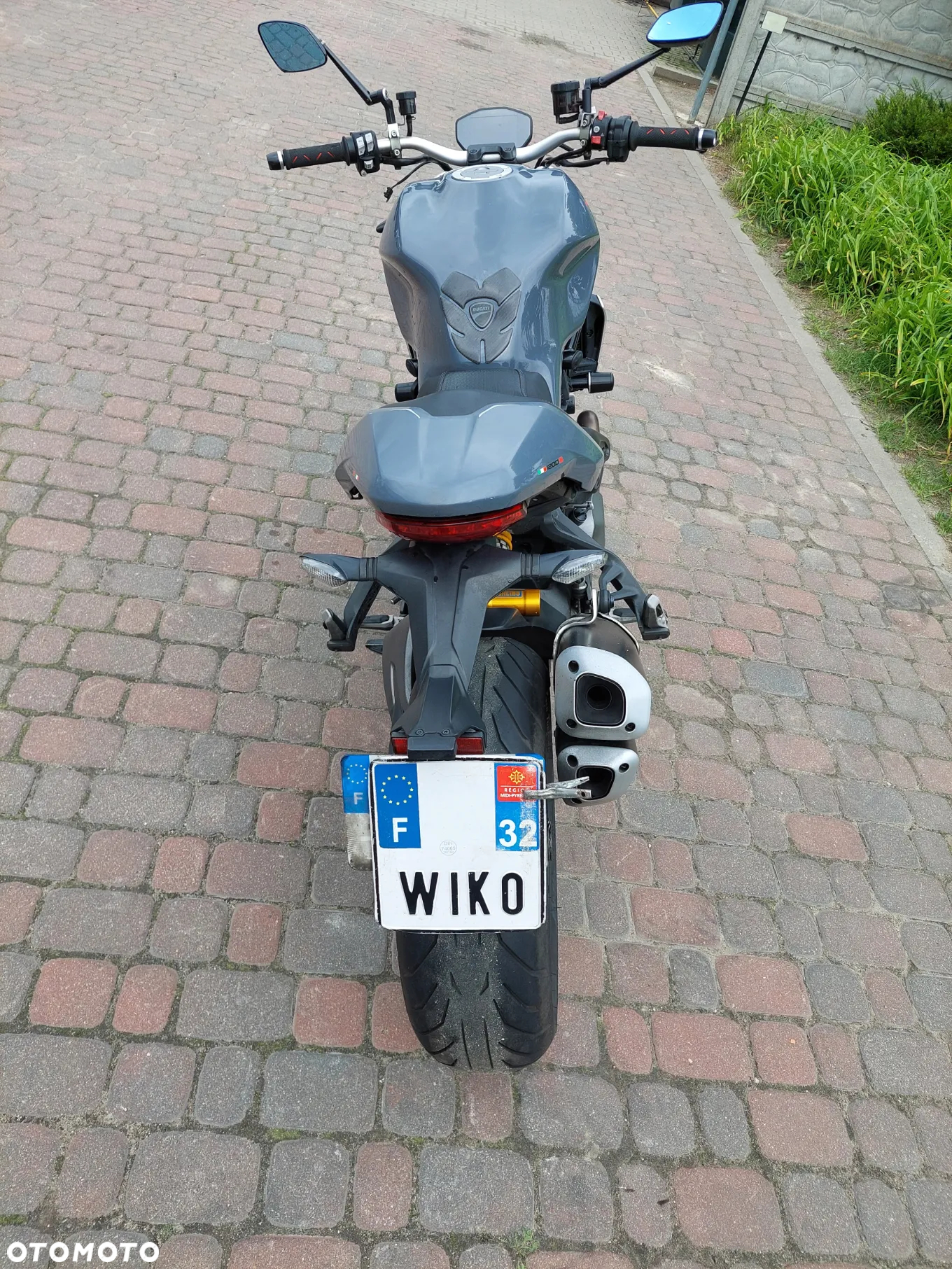 Ducati Monster - 4