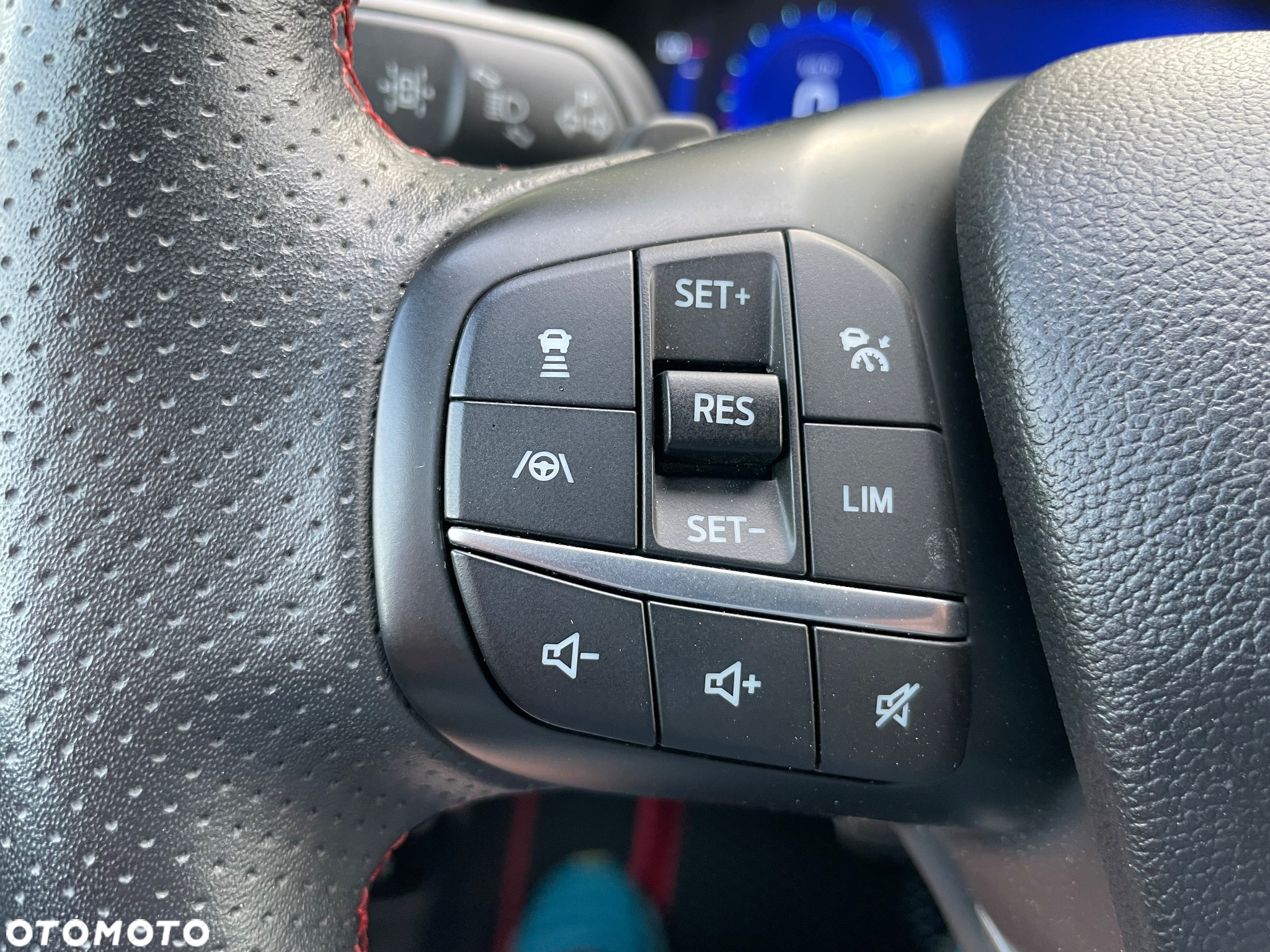 Ford Kuga 2.0 EcoBlue 4x4 ST-LINE - 25