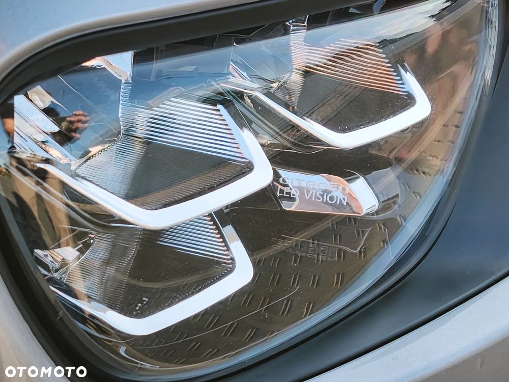 Citroën C3 1.2 PureTech Max EAT6 - 24