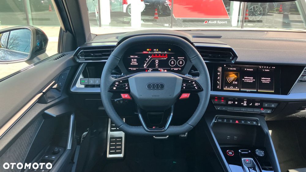 Audi RS3 Limousine - 16