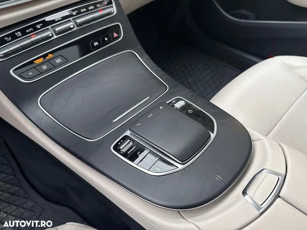 Mercedes-Benz E - 15