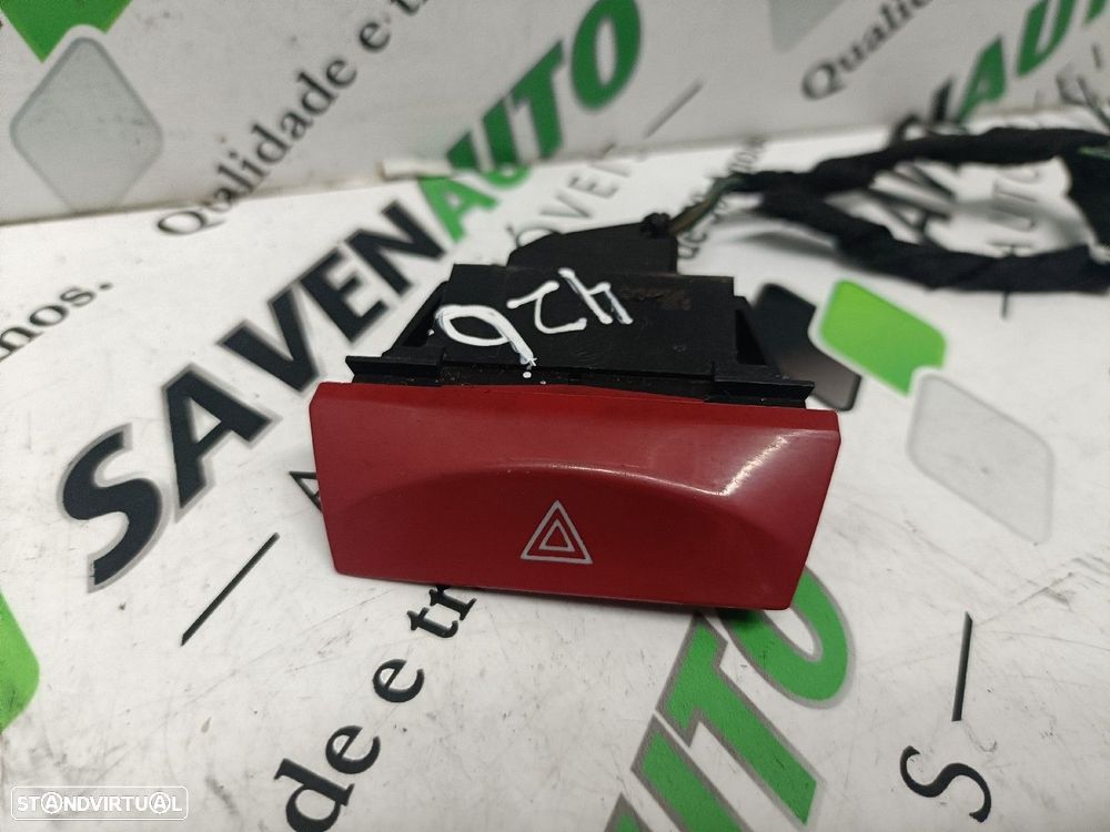 Botão De 4 Piscas Fiat Stilo (192_) - 1