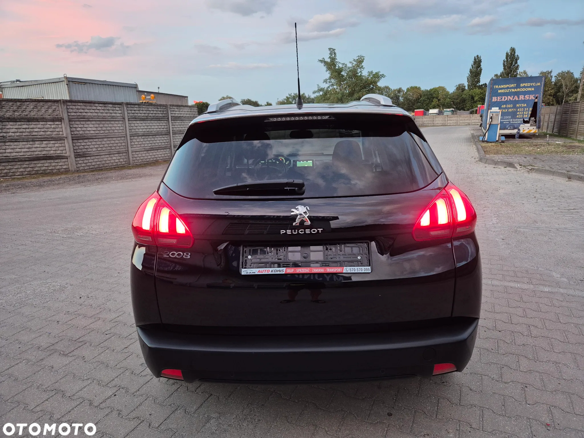Peugeot 2008 - 7