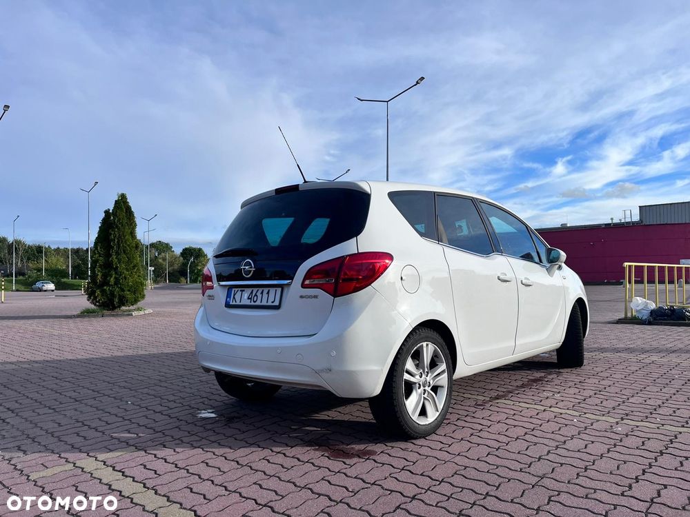 Opel Meriva 1.4 T Cosmo S&S - 16
