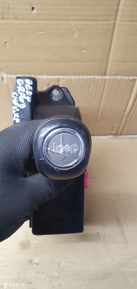 Wybierak lewarek biegów automat Jeep Grand Cherokee WK2 P52124792AB - 7