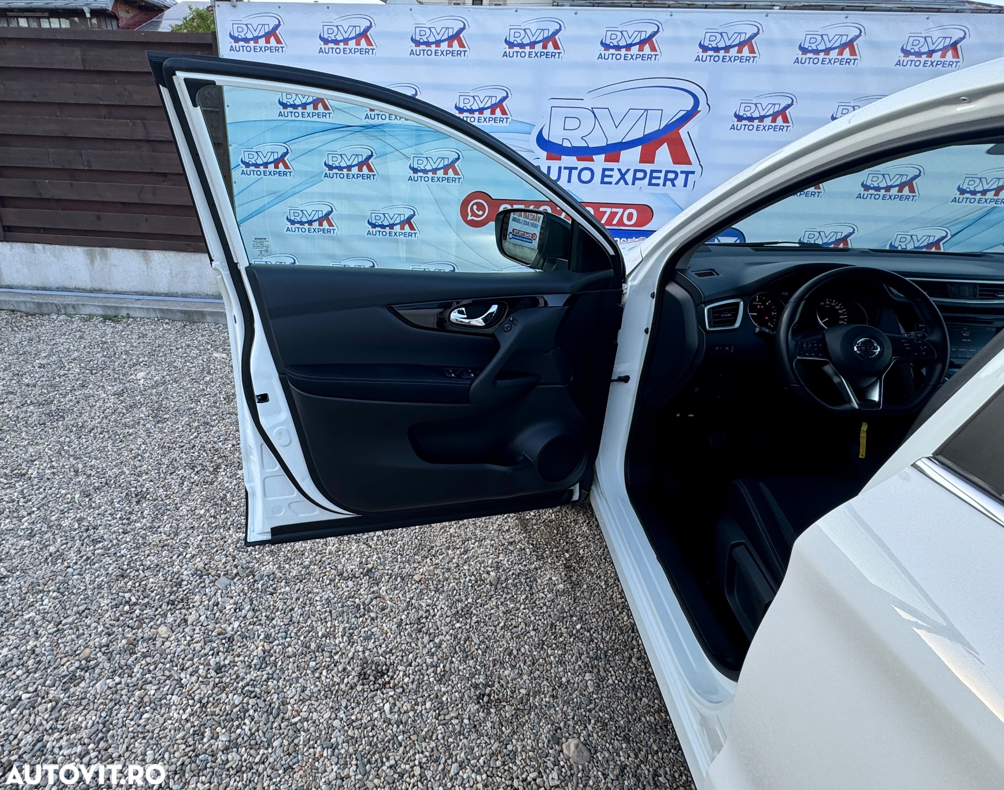Nissan Qashqai 1.5 DCI N-CONNECTA - 10
