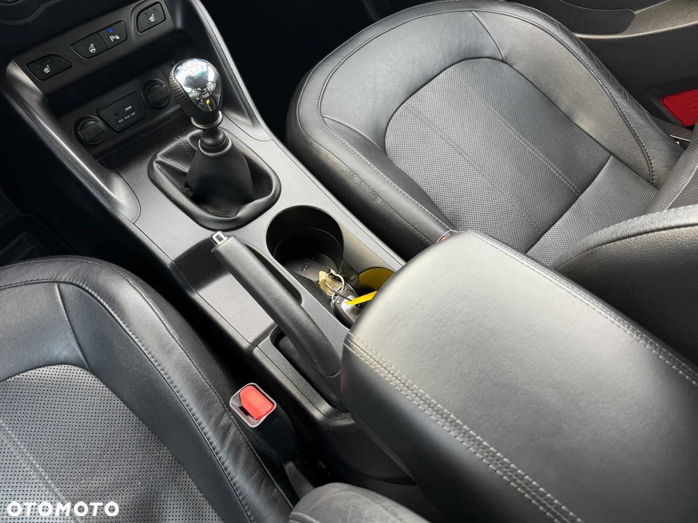 Hyundai ix35 1.6 GDI Premium 2WD - 21