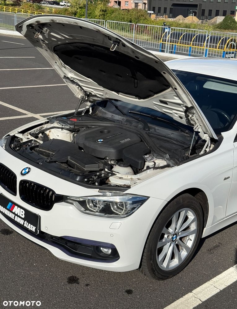 BMW Seria 3 318i Sport Line - 8